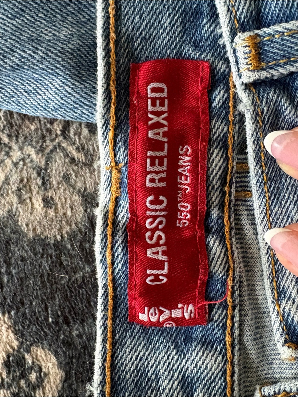 Levi's 550 Classic Relaxed woman’s Jeans - Light Blue Denim with Red Label